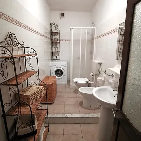 Liliana Apartment *